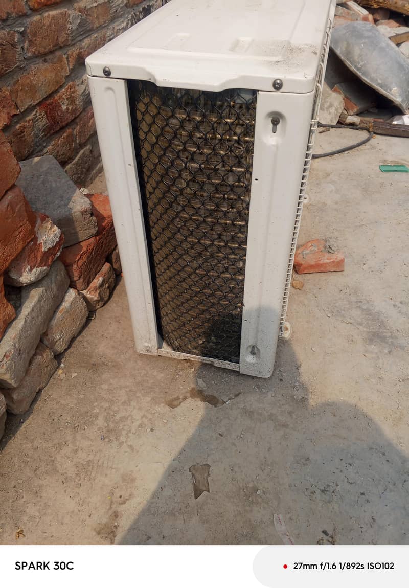 AC GOOD CONDITION 2
