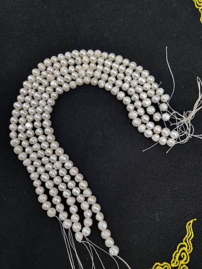 Pearl  MOTi beeds Available