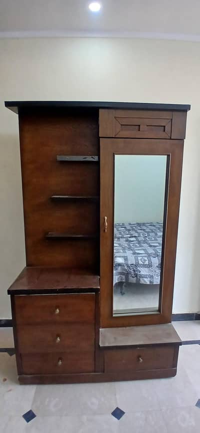 Dressing Mirror with drawers