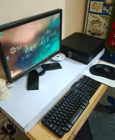 complete desktop Dell optiplex 3040 , 8 -128