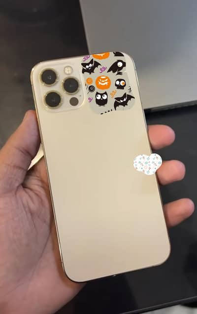 Iphone 12 pro (128gb) Factory unlock ( 10/9.5 cindition )