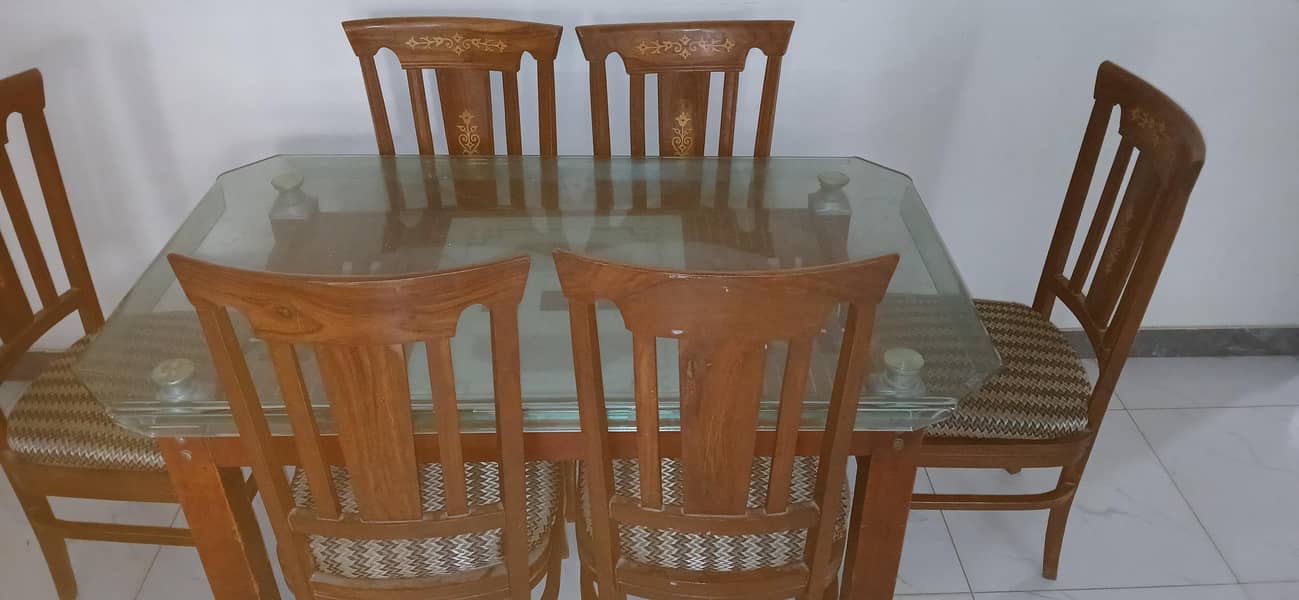 dinning table 0