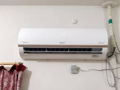 ORIENT DELTA 1.5ton Non_Inverter Split AC ok condition