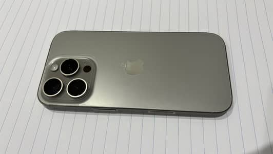 Apple iPhone 16 Pro