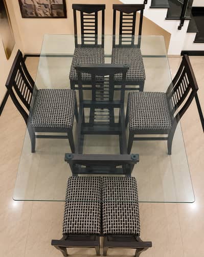 Type: 6-Seater Glass Top Dining Table Set Material: Solid Wooden Fram
