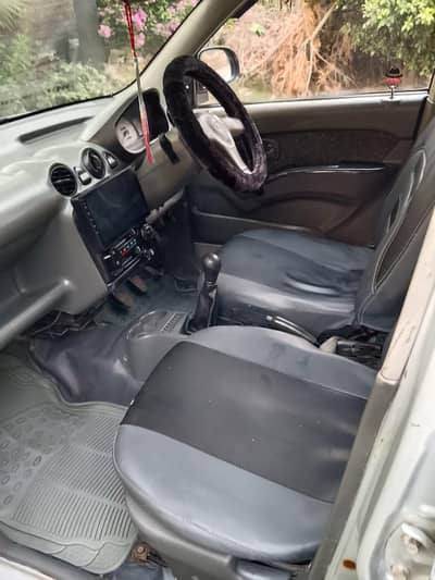 Santro Exactive 2006 Model. Chat Piller Degi Bonnet 100%  Geniuan