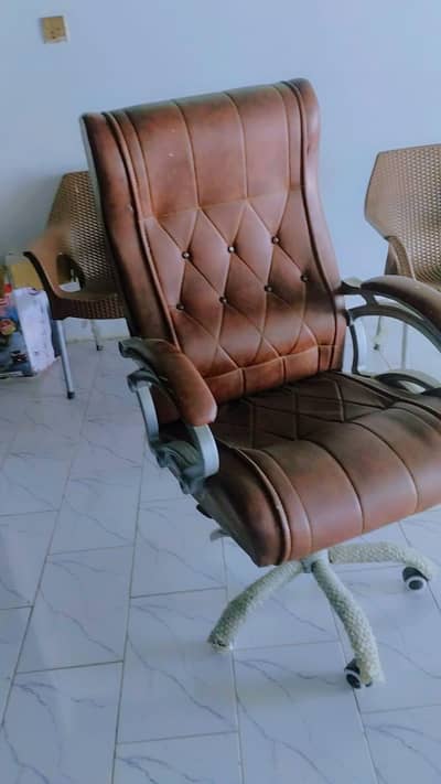Full Size Office Chair