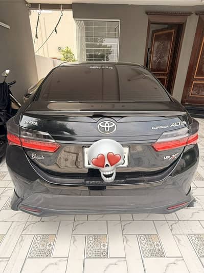 Toyota Altis Grande 2022 attitude black