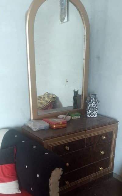 bad and dressing table sale