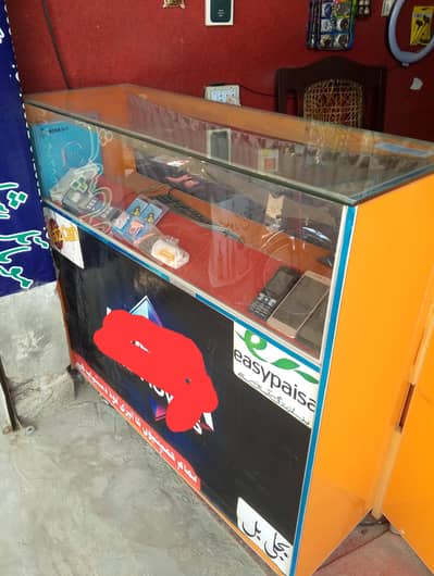 3 Table Mobile shop