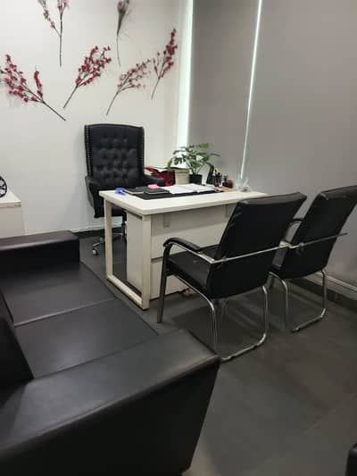 Ready To Move 350 SqFt Shop In Siddiq Trade Center For Rent