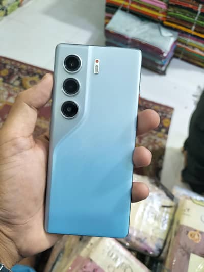 Tecno CAMON 40 Pro