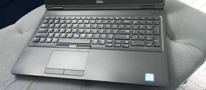 Dell latitude 5590 laptop