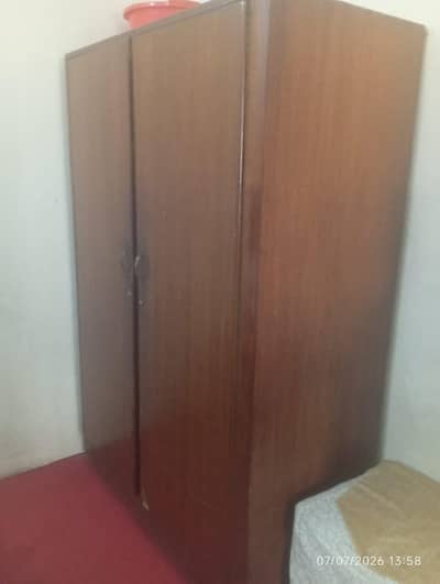 wood  almari