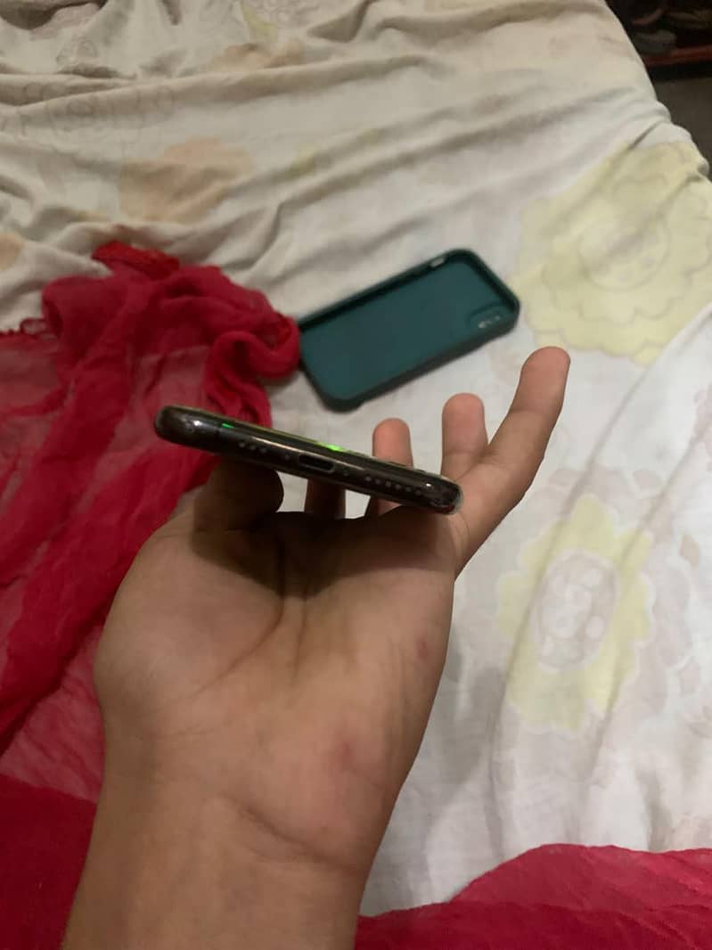 iPhone xs 2