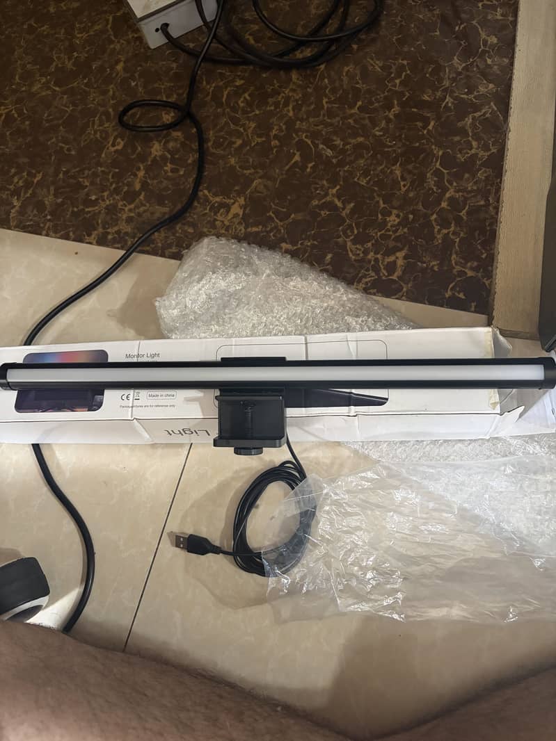 RGB Monitor light bar 0