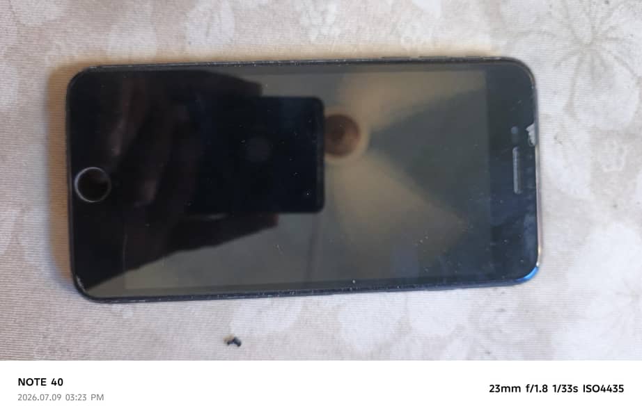 Apple iPhone 7 Plus 0