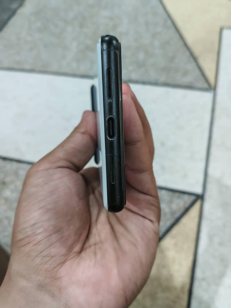 Google Pixel 6 5