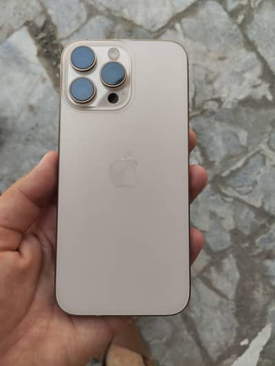 Apple iPhone 16 Pro Max