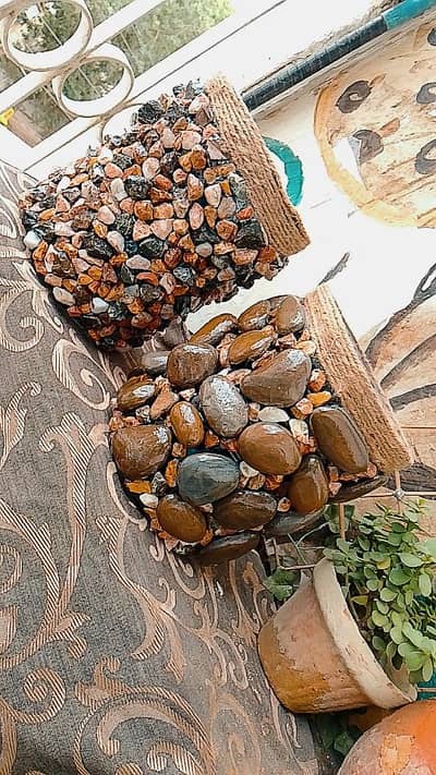 Plant pots, pebbles style pots, home decor gamlay