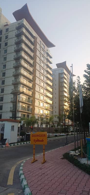 SUKH CHEYN F10 MARKAZ BRAND NEW 3 BED FIRNISHED APARTMENT FOR RENT .