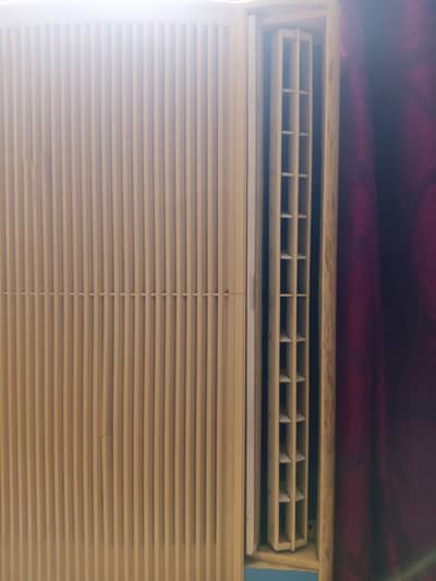 window ship ac 110