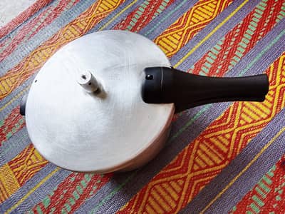 urgently Made in USA Pressure cooker urgently sale