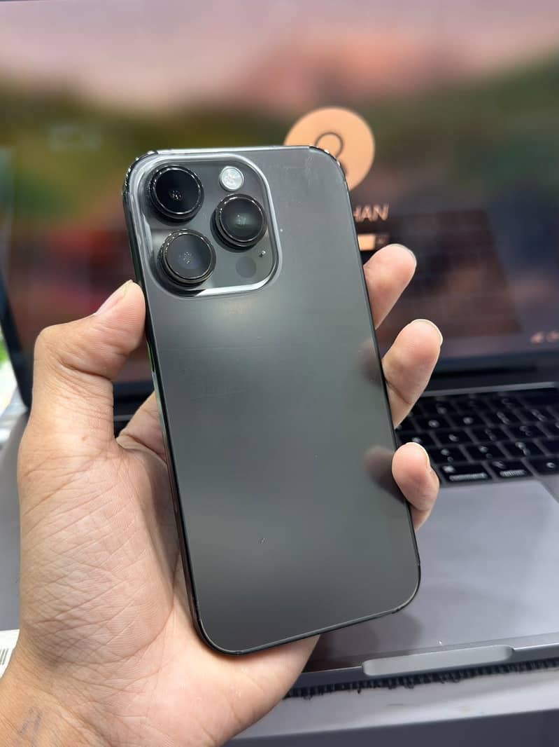 14 pro 3