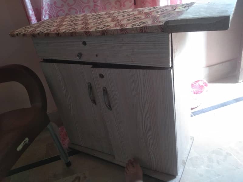 iron table 1
