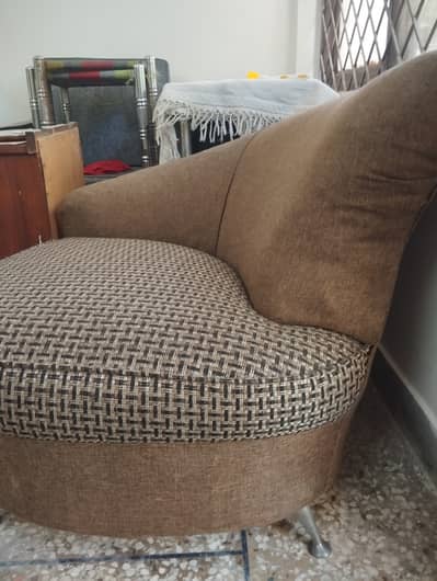 Single seater sofa chair