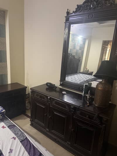 Bed set good wood quality with side table and dresser
