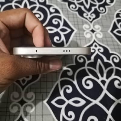 Tecno CAMON 40