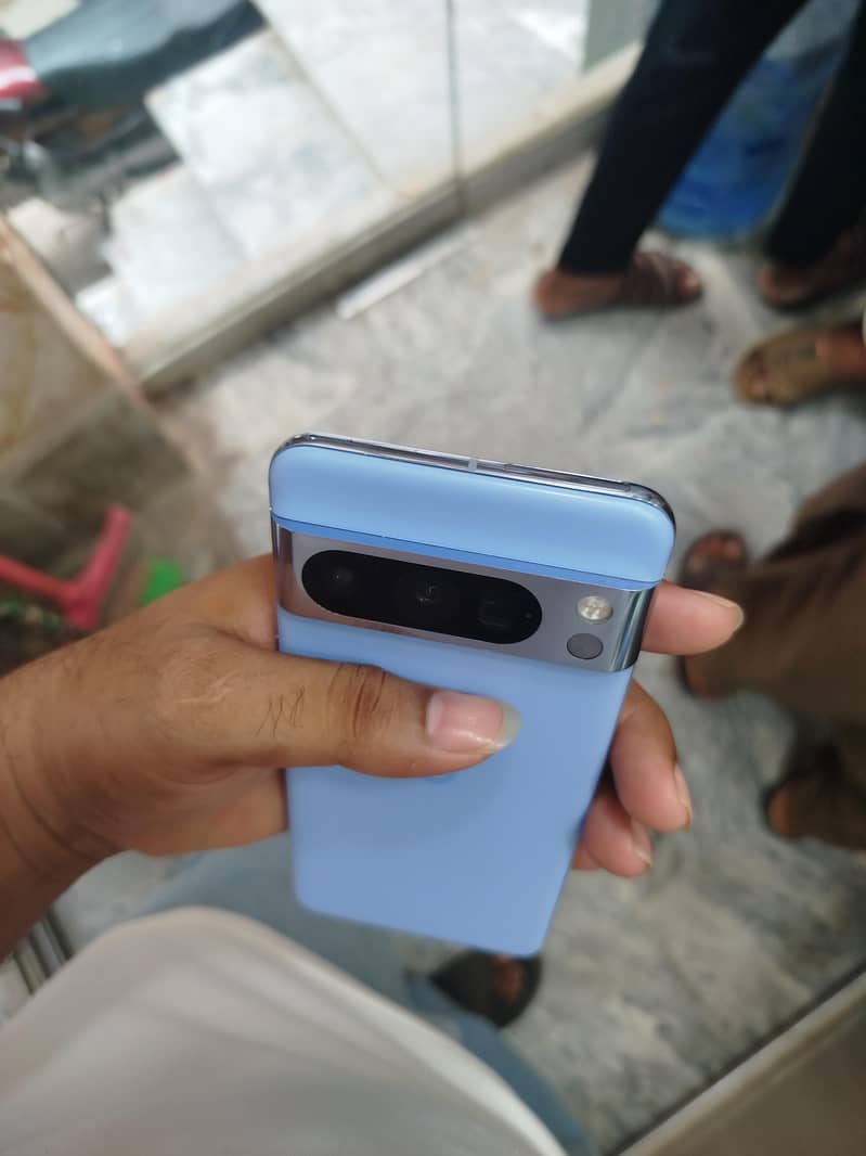 Google Pixel 8 Pro 2