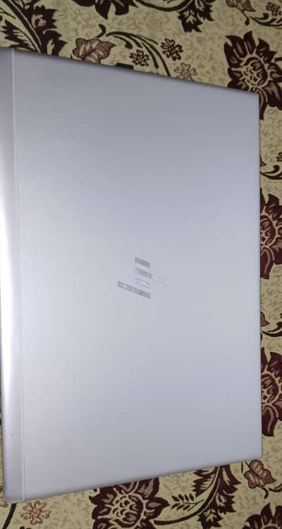 HP ELITE BOOK 840 G5  i5 8 generation 16 gb 256 gb