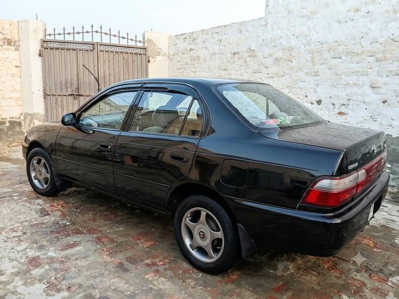 2.0D Saloon 4