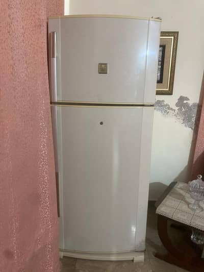 Dawlance Grand Size Refrigerator for Sale – Excellent Condition