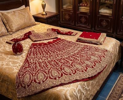 Heavy Embroidered Bridal Lehenga for Sale | Condition 10/10