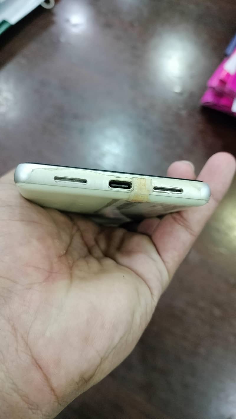 Google Pixel 7 3