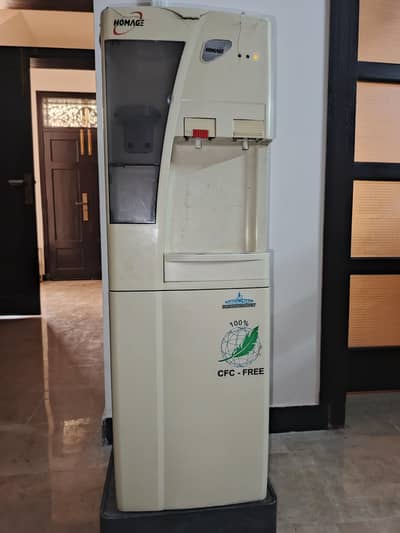 Homage Water dispanser