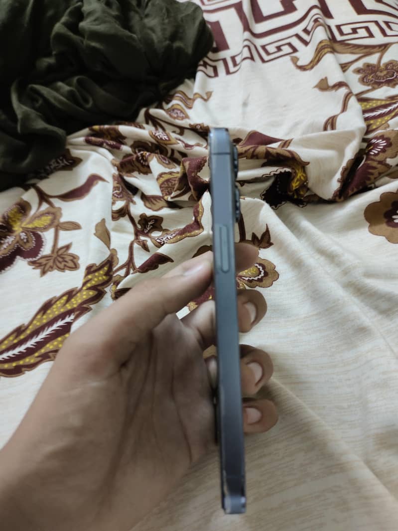 Apple iPhone 13 Pro 5