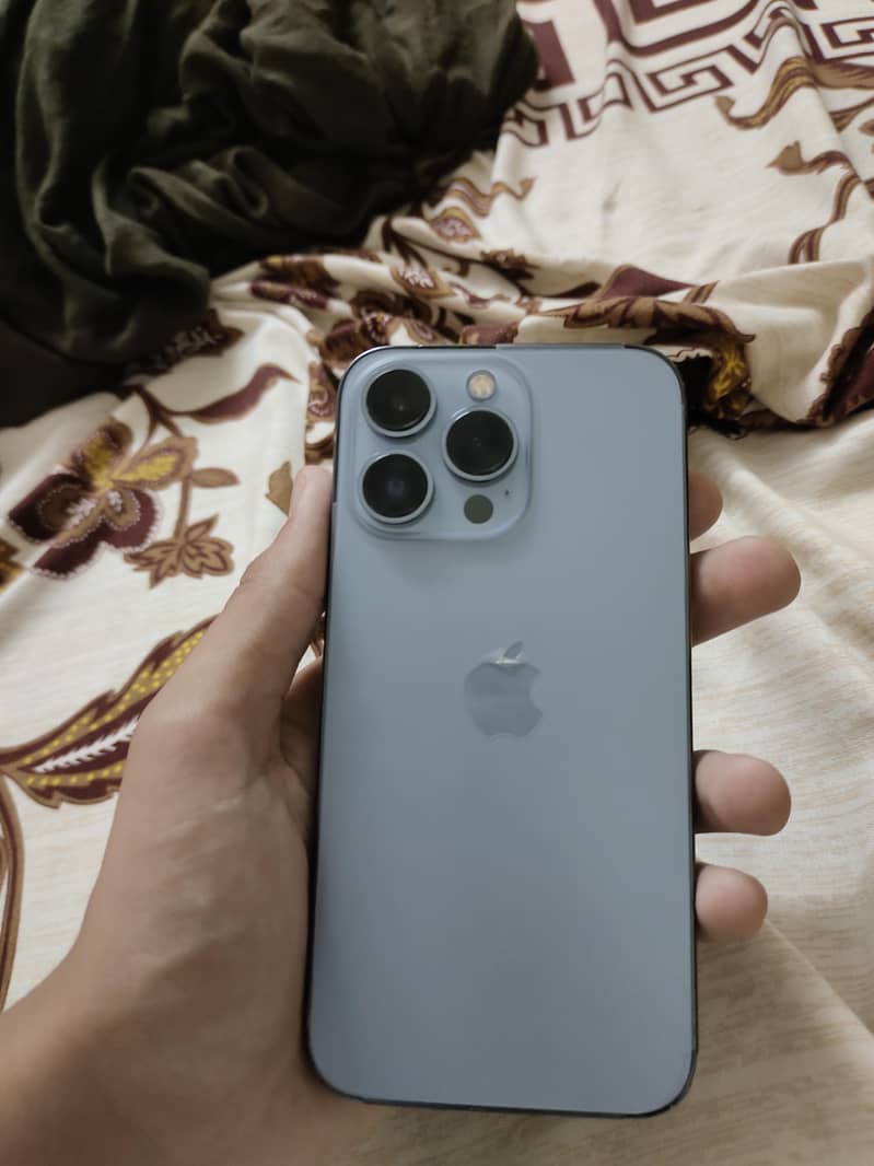 Apple iPhone 13 Pro 6