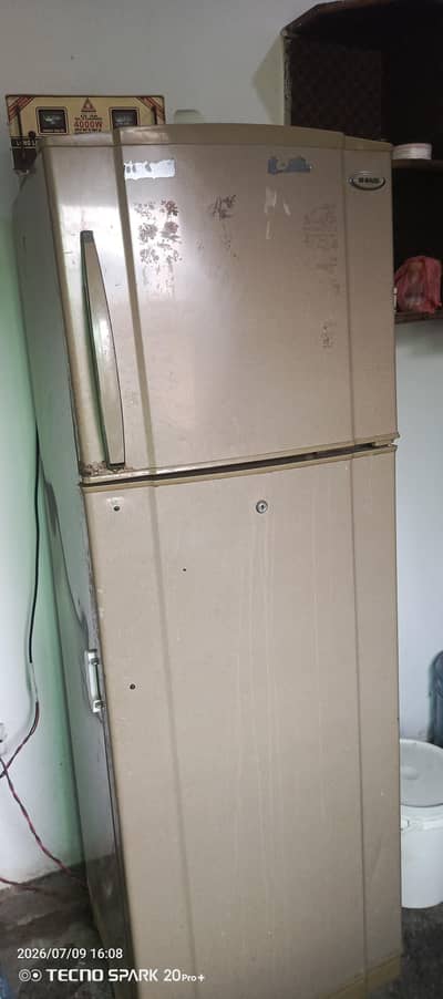 Used fridges for sale only serious people can contact