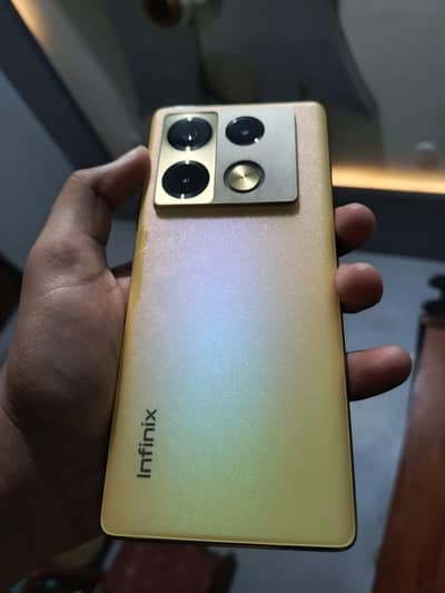 Infinix Note 40 Pro