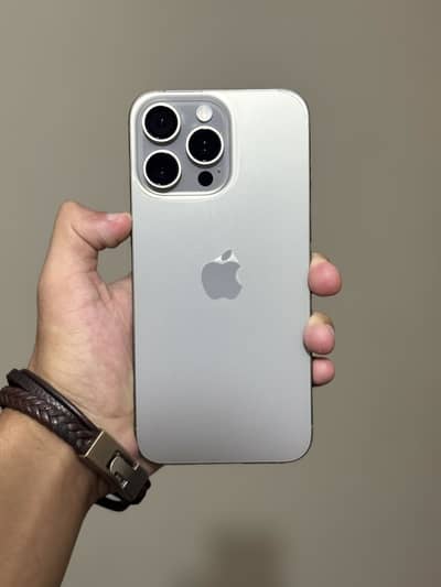 Apple iPhone 15 Pro Max