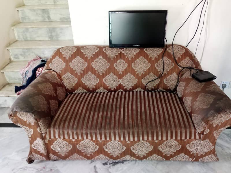 3 Seater Sofaa 2