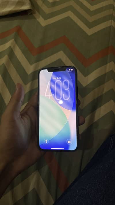 Apple iPhone 12