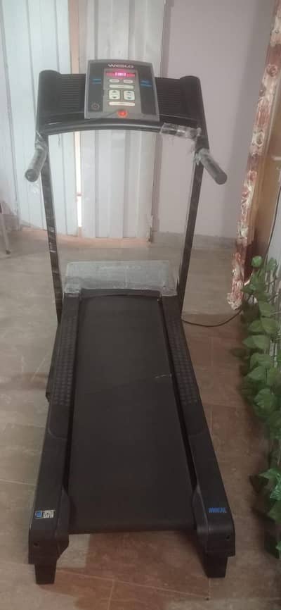 WESLO Electric Treadmill – Excellent Condition | Home Gym