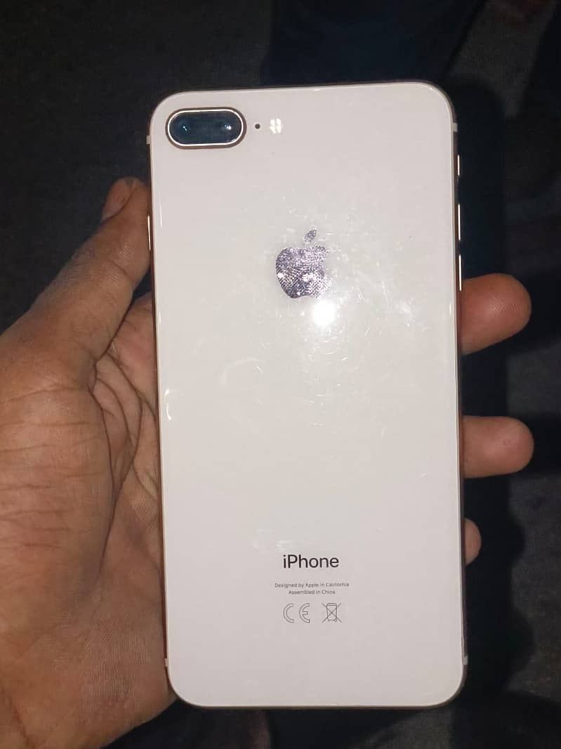Apple iPhone 8 Plus 5