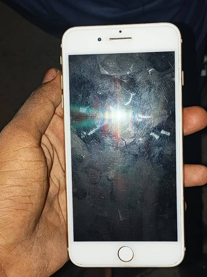 Apple iPhone 8 Plus 6