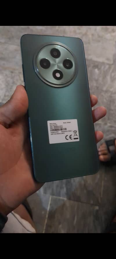 OPPO Reno 12F